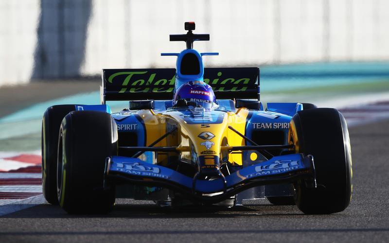 雷诺车队逆转红牛二队，塞恩斯惊艳四座