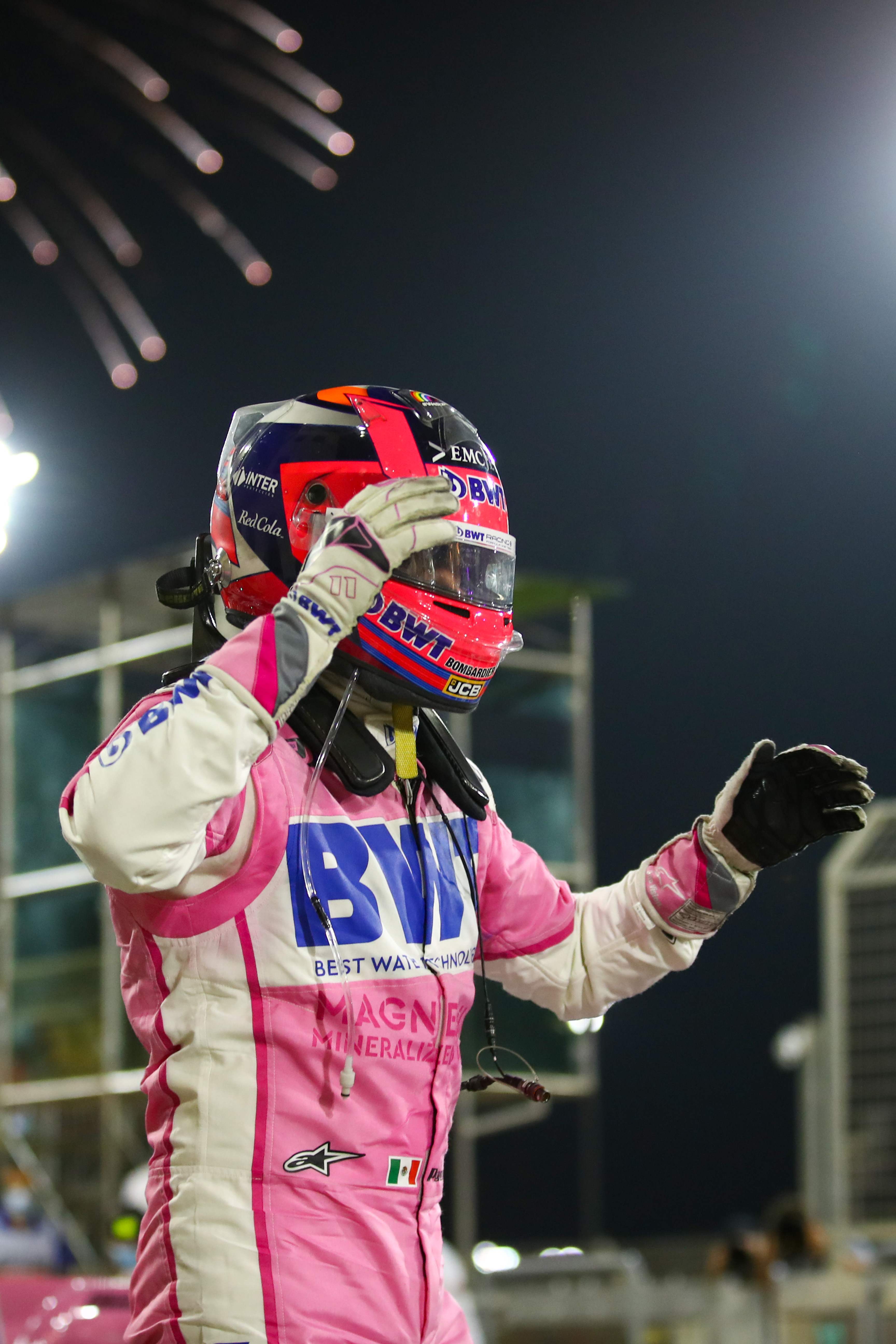 开云官网-雷诺车队翻盘威廉姆斯，佩雷兹高光表现